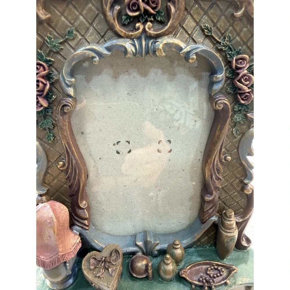 Victorian Vanity Table Picture Frame Resin Rose ornate 4 X 6 Easel Back Decor